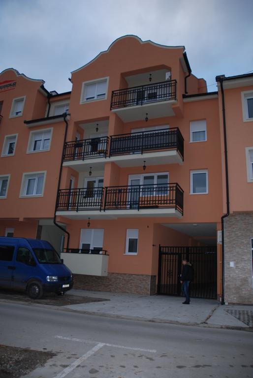Apartman Milkovic 2 Sombor Esterno foto