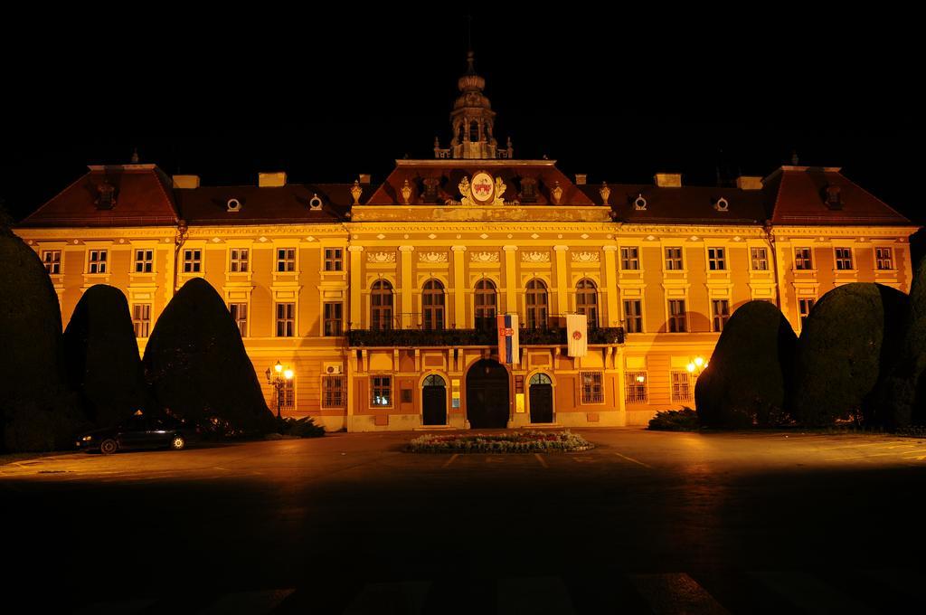 Apartman Milkovic 2 Sombor Esterno foto